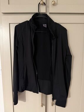 Women’s jacket size small